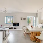 G&k Blue House On Agia Anargyroi Beach, Ferienhaus