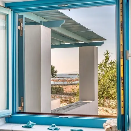Ferienhaus G&k Blue House On Agia Anargyroi Beach,